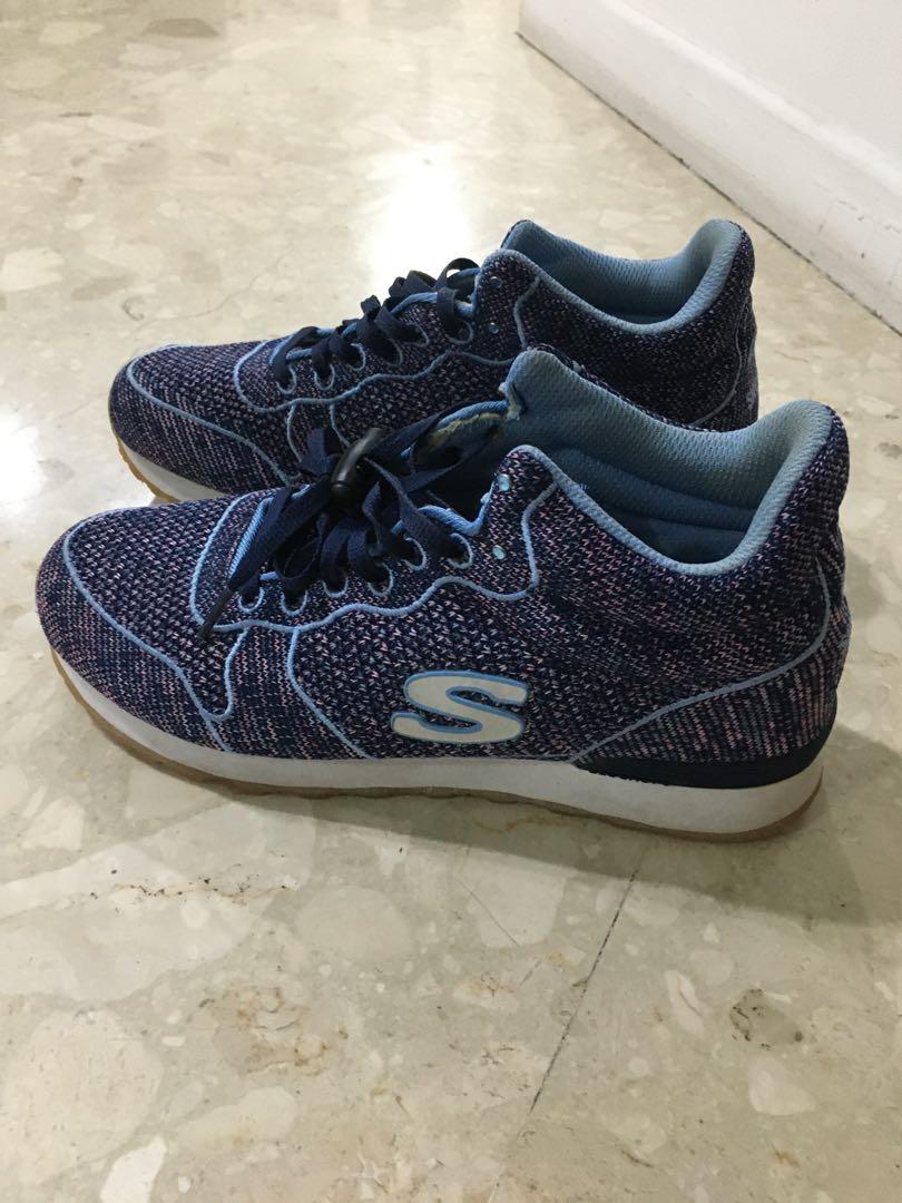 hi top skechers