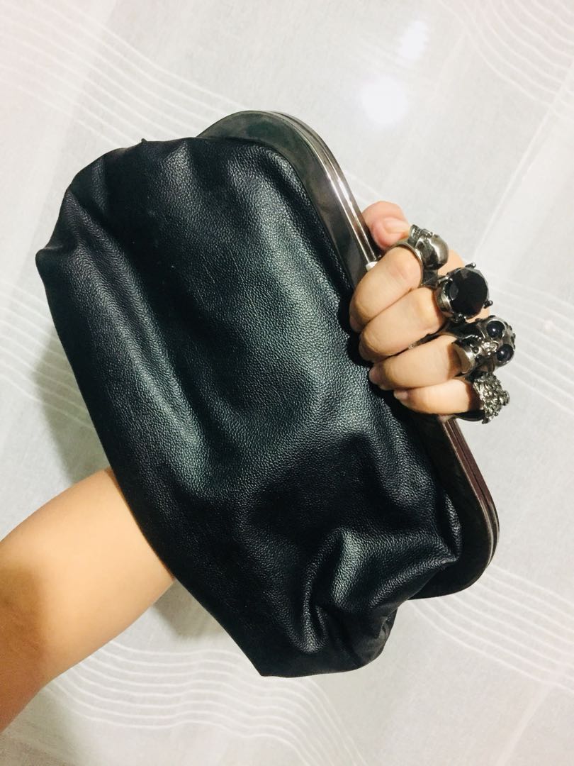 Knuckle ring new arrivals clutch bag