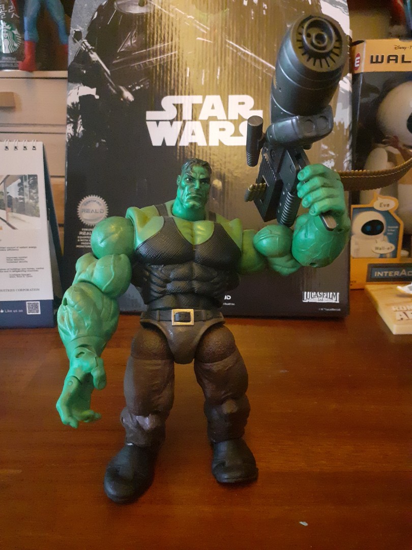 smart hulk figure