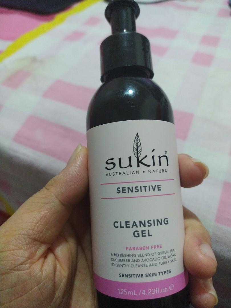 sukin sensitive cleanser