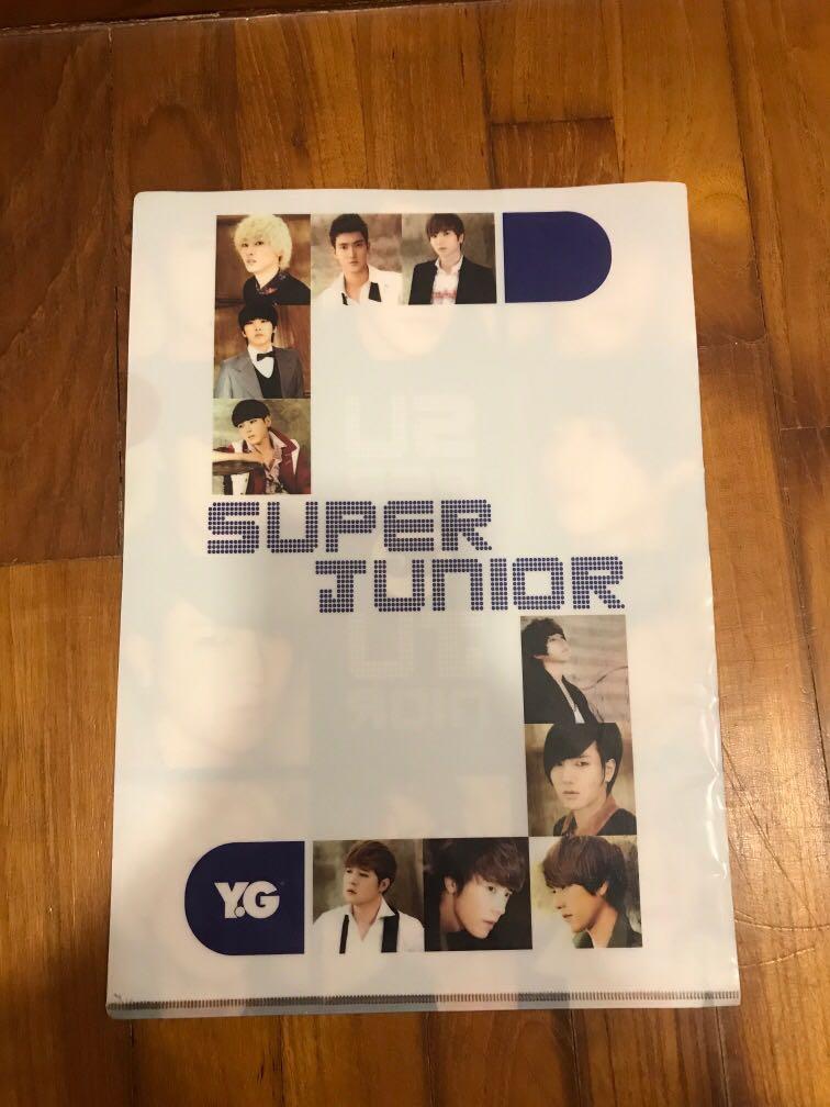 Super Junior folder (Category: K-Wave Merchandise) located in Singapore. Submitted by clairestar_ (Listing ID 1009250749, Image 2). Description: .