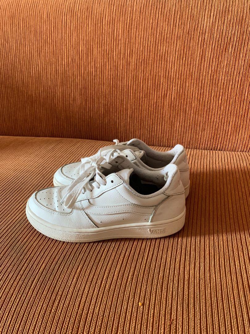 Vans Putih Original Fesyen Wanita Sepatu Di Carousell