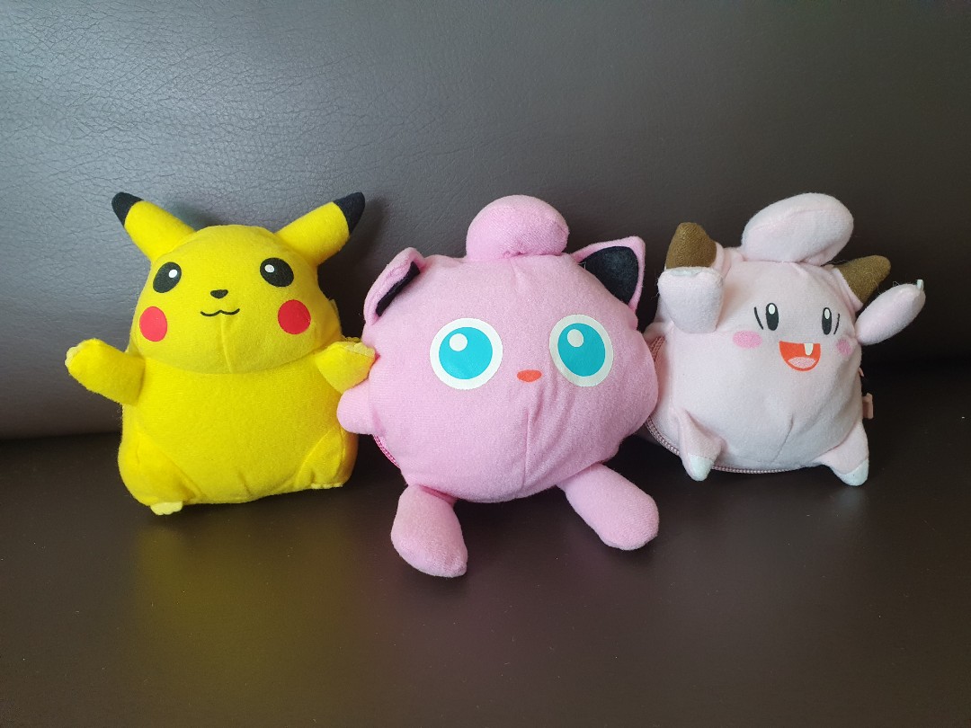 1998 pikachu plush