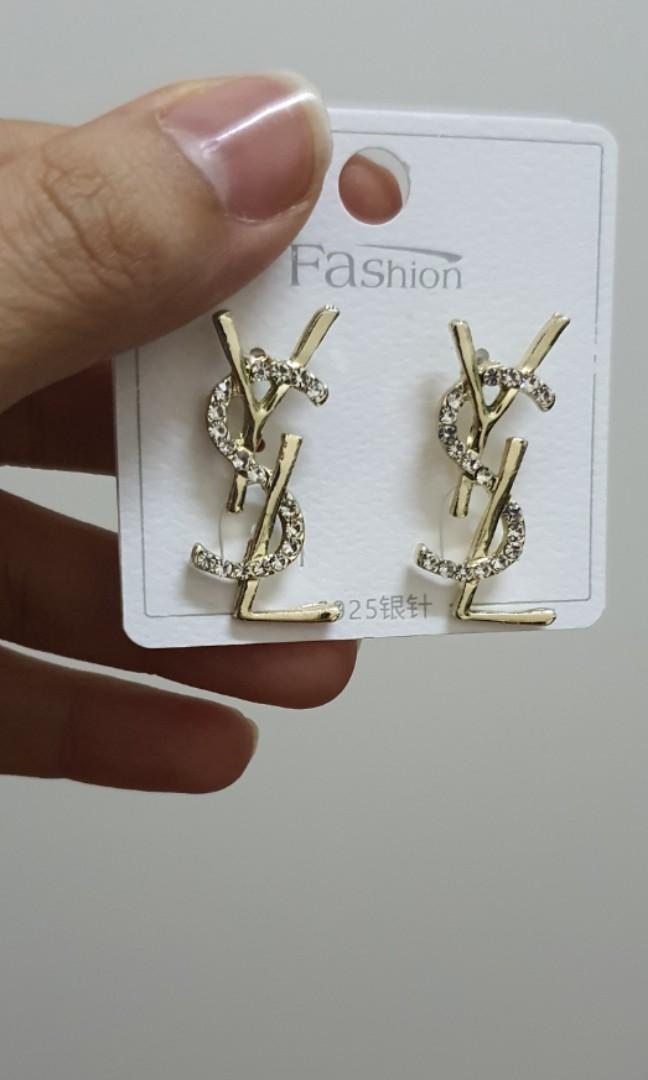 YSL inspired gold earring ready stock 3pairs free pos