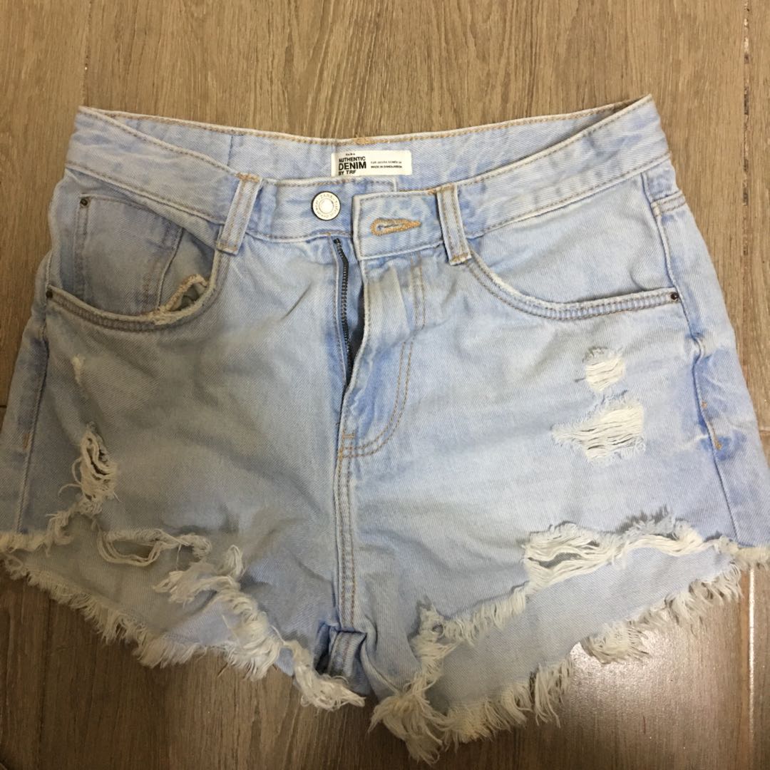 Zara Trafaluc Ripped Highwaisted Denim 