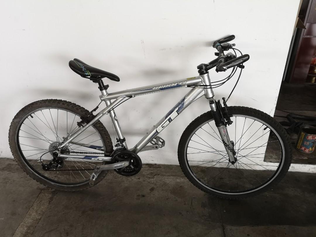 Gt avalanche hotsell rockshox