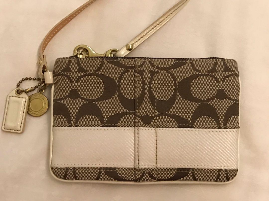 Authentic coach wristlet clearance
