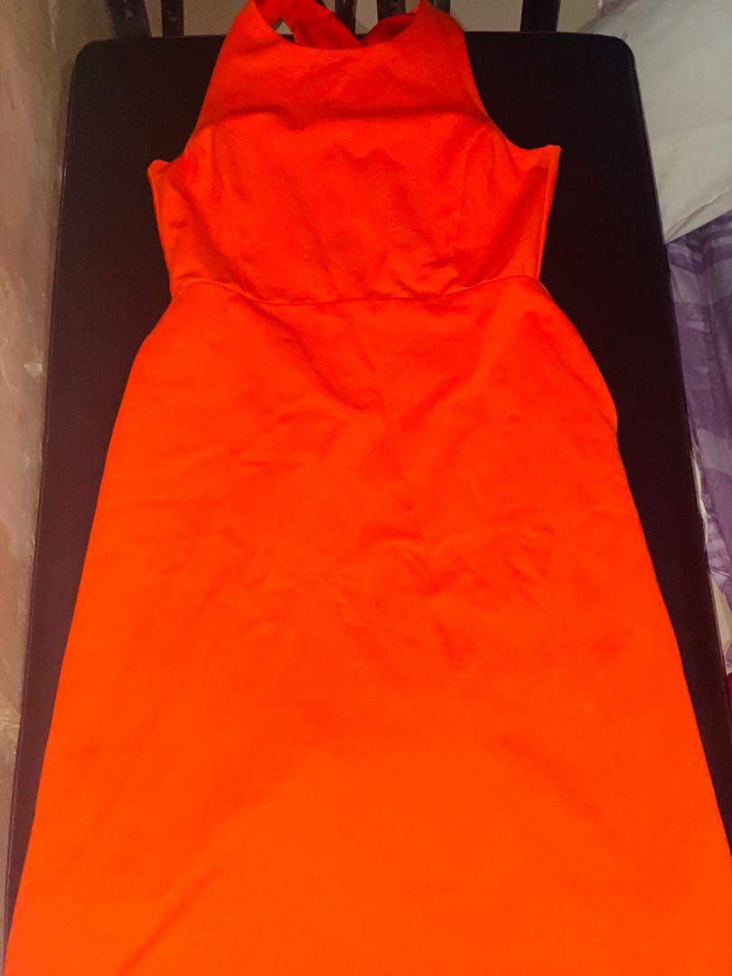 Banana Republic Dress (Category: Dresses) located in Manila. Submitted by chaalmir (Listing ID 1009515365, Image 1). Description: Selling my pre loved banana republic used once only bought for Php 6,500.00 very nice fabric .