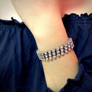 (Category: ) located in . Submitted by prelovedstoremy (Listing ID 1009266995, Image 1). Description: .