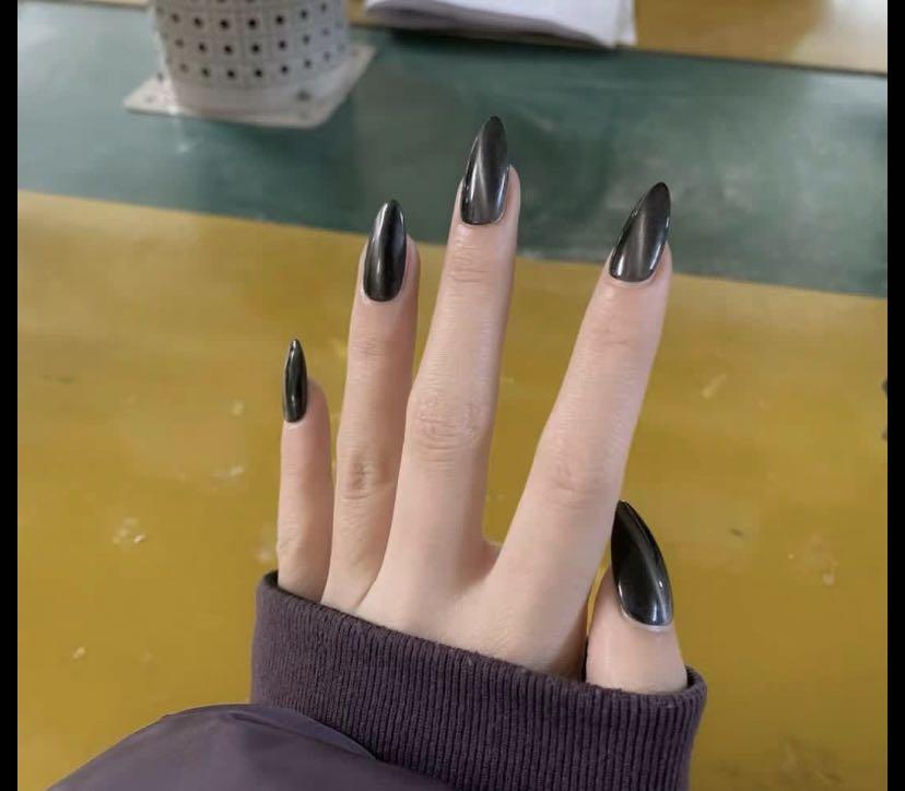 Press On Nails Black Cat Eye Design Women S Fashion Accessories Others On Carousell