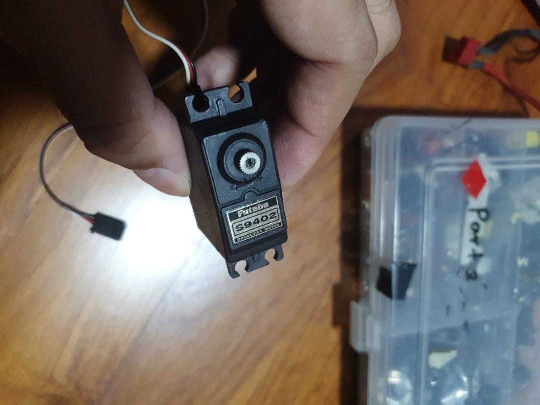 Futaba S9402 servo, Hobbies & Toys, Toys & Games on Carousell
