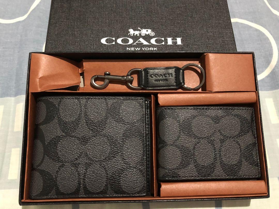 Hasil Menang Bid Coach Men Wallet Gift Set Signature Black Fesyen Pria Tas Dompet Dompet Di Carousell Hasil Menang Bid Coach Men Wallet Gift Set Signature Black Fesyen Pria Tas Dompet Dompet Di Carousell