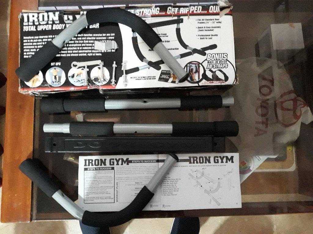 Iron Gym Total Upper Body Workout Bar, Sports Equipment, Exercise