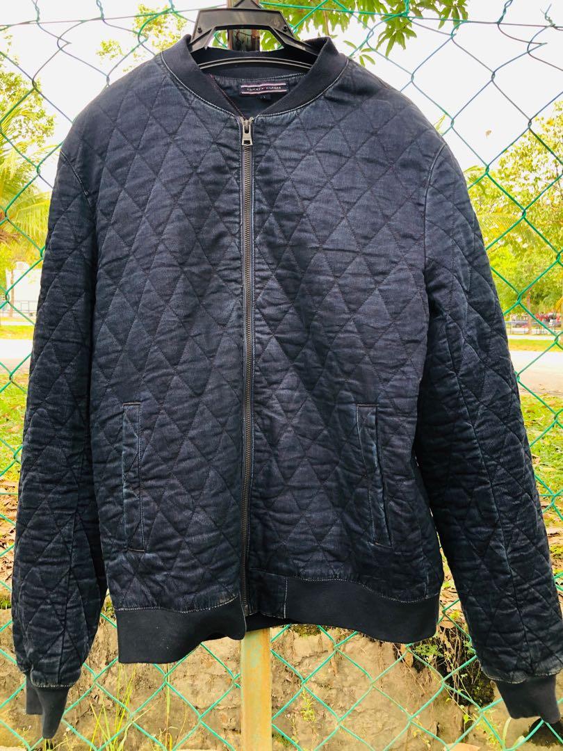 Jacket Tommy Hilfiger (Category: Coats, Jackets and Outerwear) located in Kuala Selangor. Submitted by mythugworm (Listing ID 1009431526, Image 1). Description: 1) Preloved item 2) condition 9/10 3) getah lengan semua grip lagi .