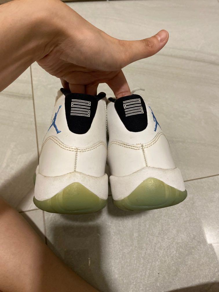 Jordan Legend blue Kids size 4Y (Category: Sneakers) located in Makati City. Submitted by abpca (Listing ID 1009439951, Image 2). Description: Flaws seen in pictures. Yellowish soles but not so yellow hahah Due to long storage. Used once or twice only. No box. 💯 authentic Singapore bought in 2015 .