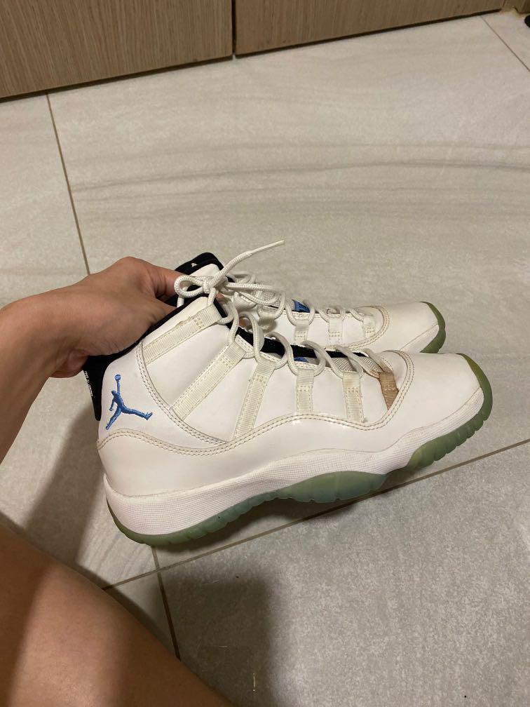 Jordan Legend blue Kids size 4Y (Category: Sneakers) located in Makati City. Submitted by abpca (Listing ID 1009439951, Image 1). Description: Flaws seen in pictures. Yellowish soles but not so yellow hahah Due to long storage. Used once or twice only. No box. 💯 authentic Singapore bought in 2015 .