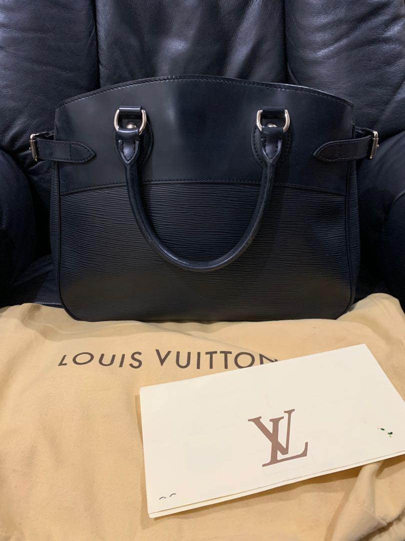 Louis Vuitton - Passy GM Epi Leather Noir