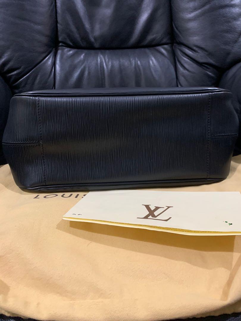 Louis Vuitton - Passy GM Epi Leather Noir