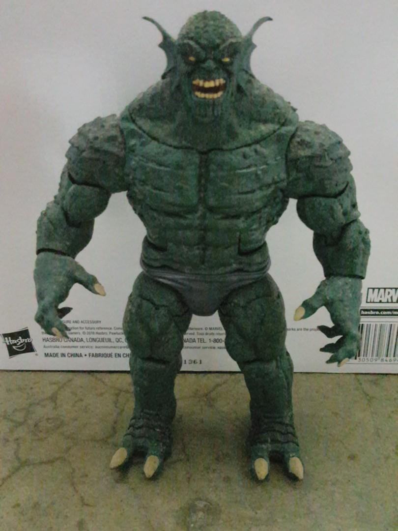 Marvel Legends Abomination (Category: Figurines & Statues) located in Petaling Jaya. Submitted by nhbtmz (Listing ID 1009506821, Image 1). Description: Marvel Legends Abomination Selling As Set. As Is. RM110 Price Fixed. Mahal Abaikan. StaySafe.