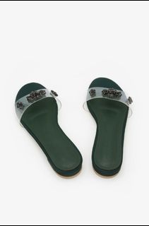 (Category: ) located in . Submitted by shopwithloveee (Listing ID 1009490578, Image 1). Description: .