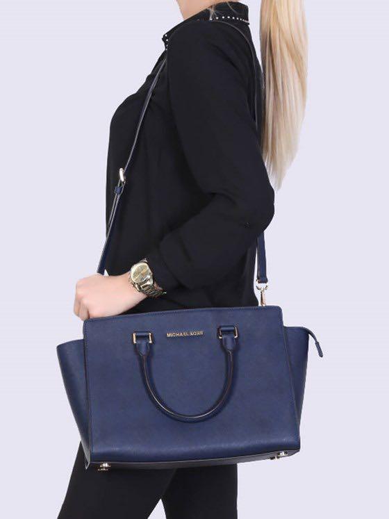 Engel rutine mandig Michael Kors Selma Large in Navy Blue, Women's Fashion, Bags & Wallets,  Cross-body Bags on Carousell