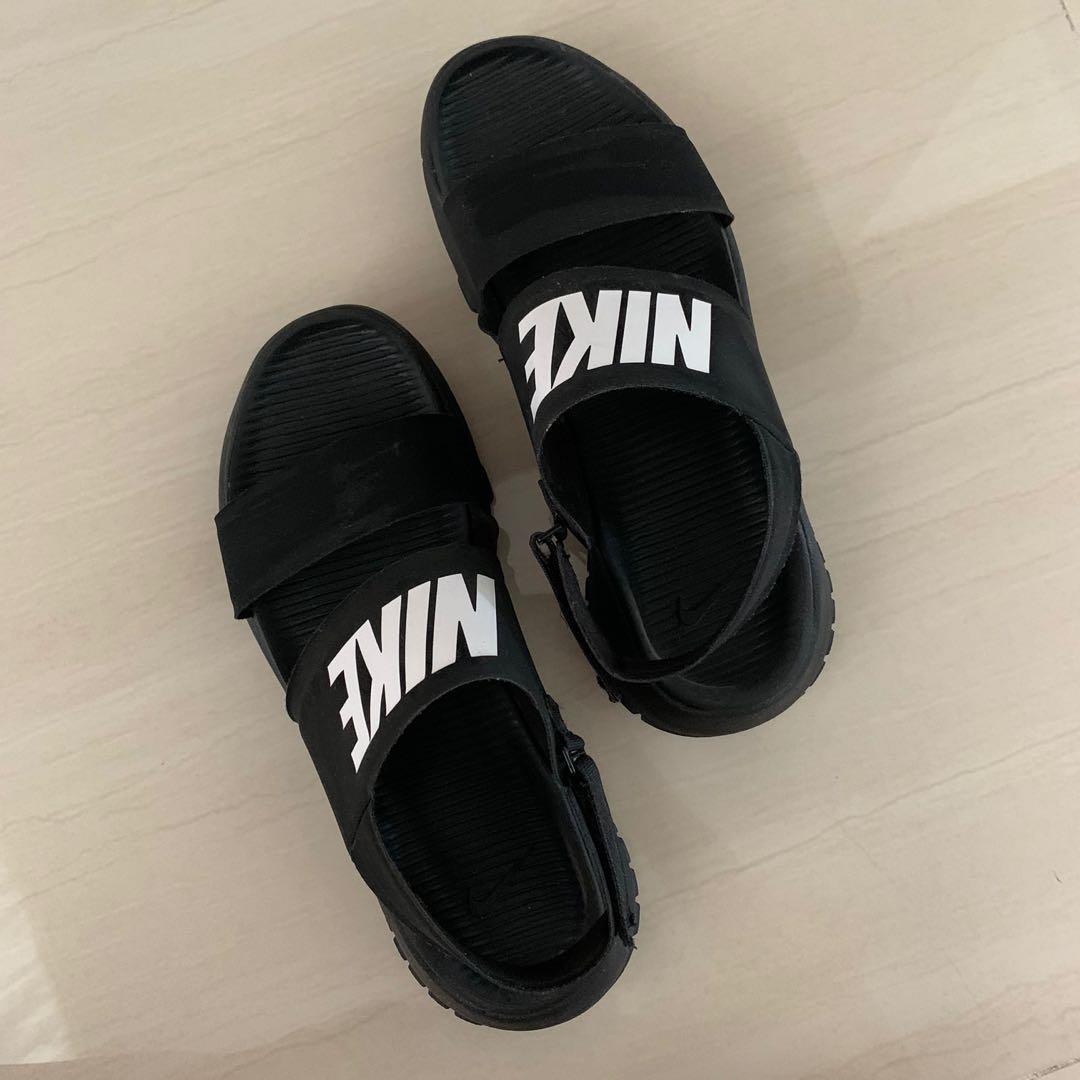 nike brand slippers