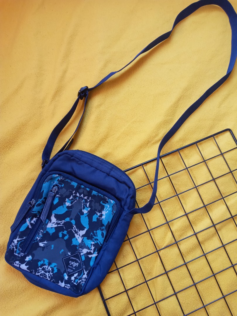 Oxygen Sling Bag, Men's Fashion, Bags, Sling Bags on Carousell