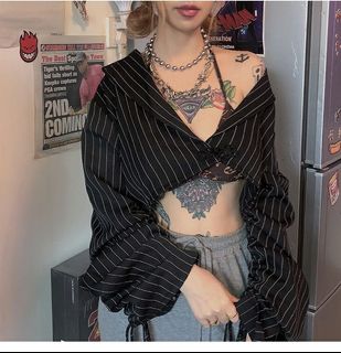 (Category: ) located in . Submitted by lizz.closet (Listing ID 1009502600, Image 1). Description: .