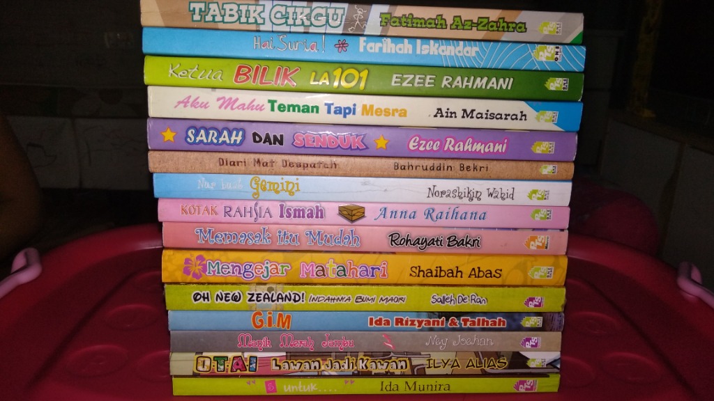 Preloved Novel Remaja Koleksi Pts One Books Stationery Books On Carousell