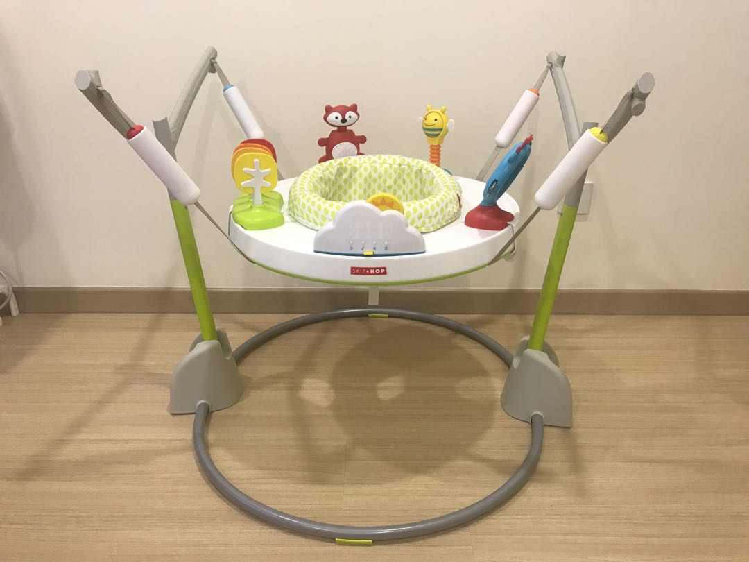 Skip shop hop jumperoo
