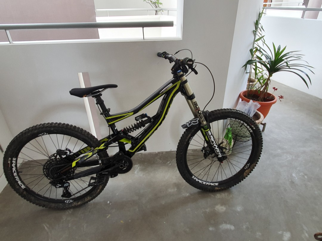 Specialized status 2 clearance 2014