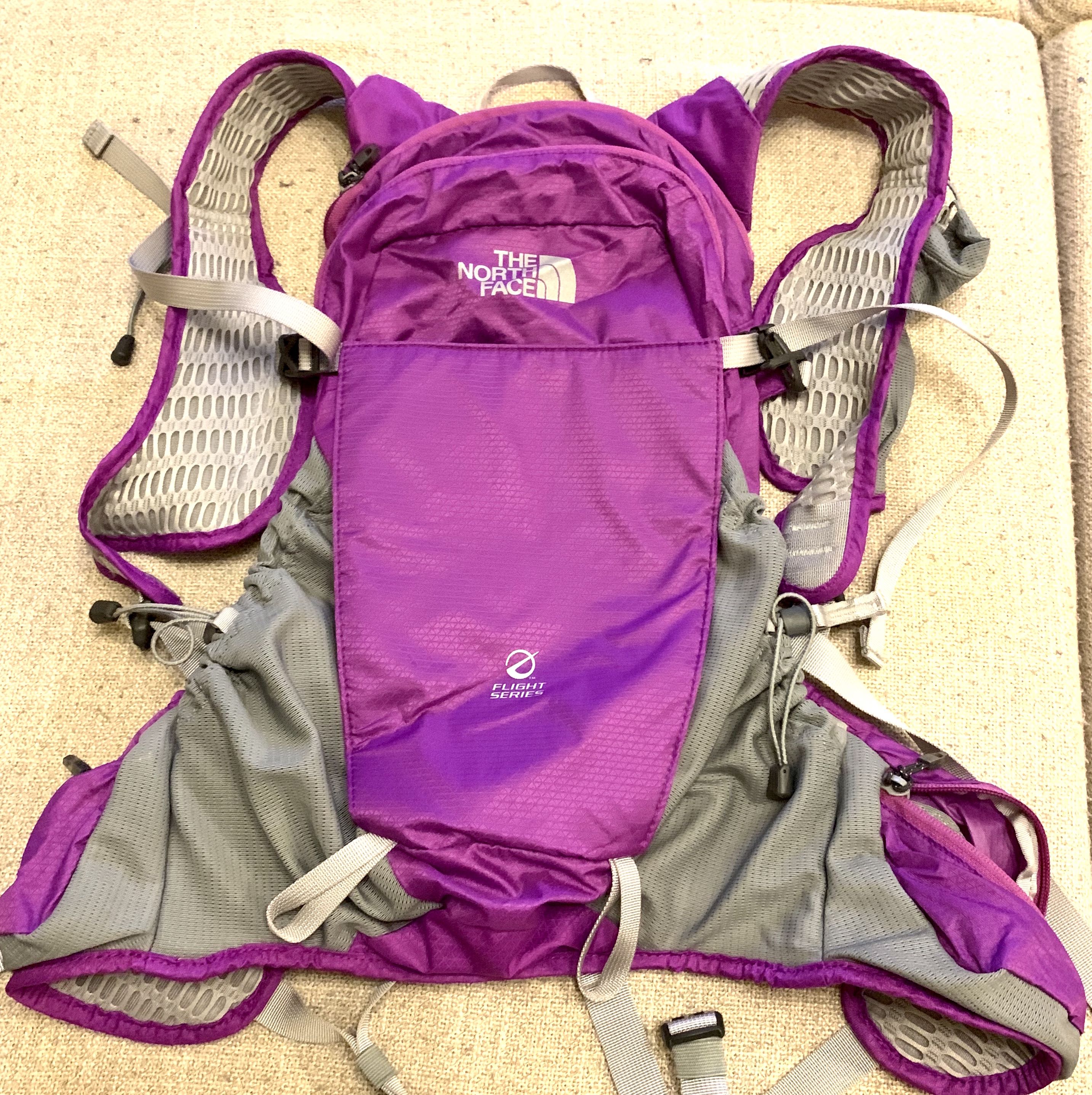 The North Face Martin Wing 16 輕巧行山背囊, 運動產品, 行山及露營