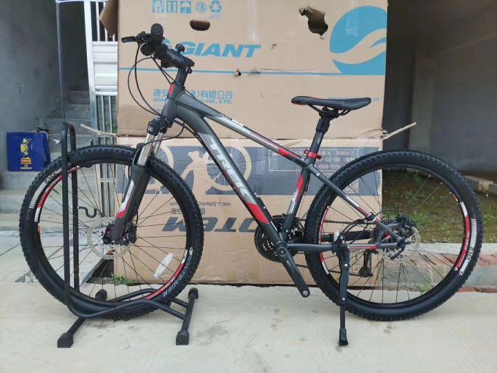 trek 4300 bike