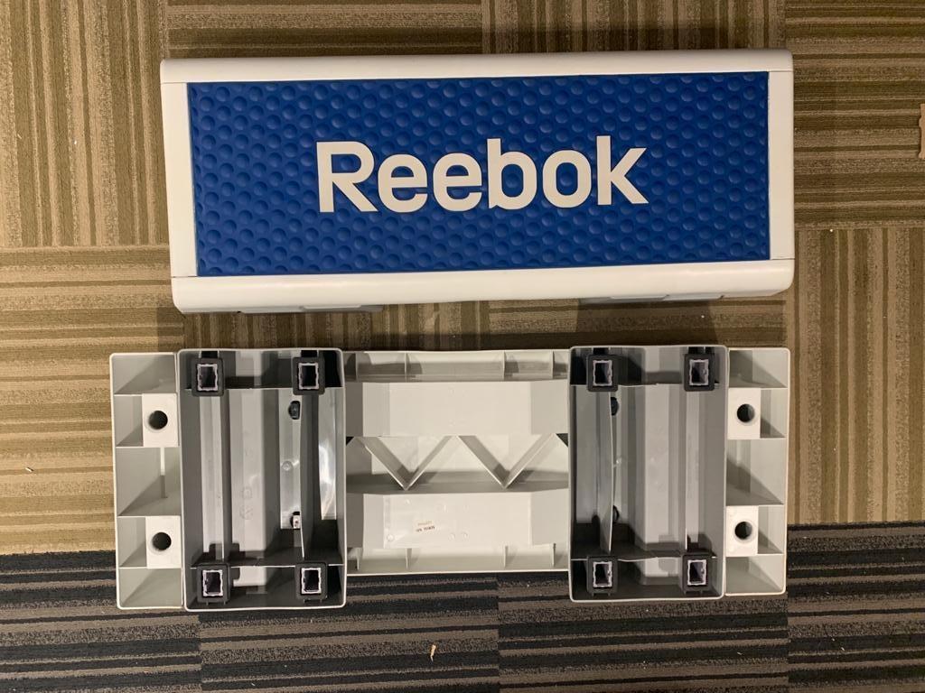 Second hand reebok step 2025