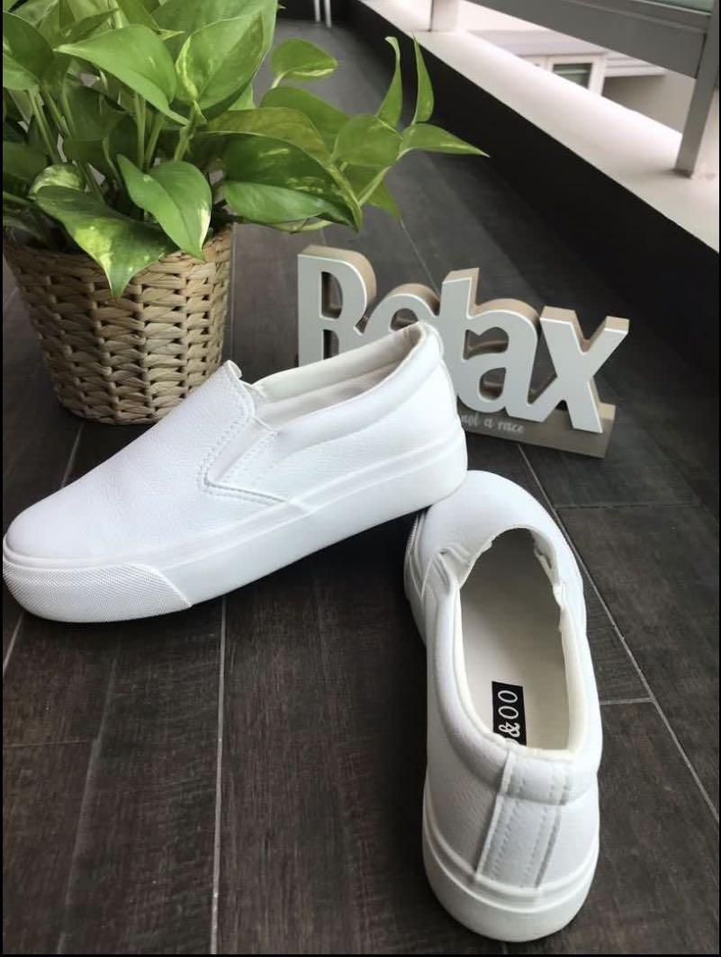 White slip on discount loafer