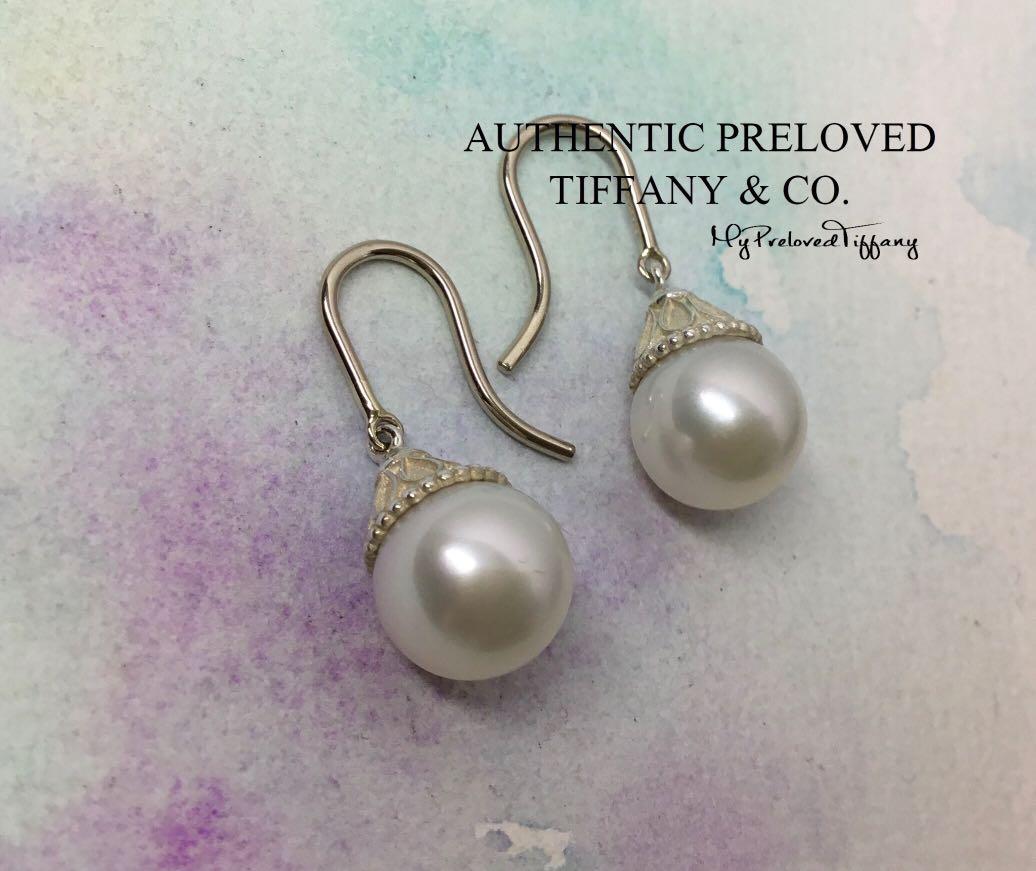 Authentic Tiffany Co Ziegfeld Freshwater Pearl Hook Dangling Earrings Silver Women s Fashion Jewelry Organisers Earrings on Carousell