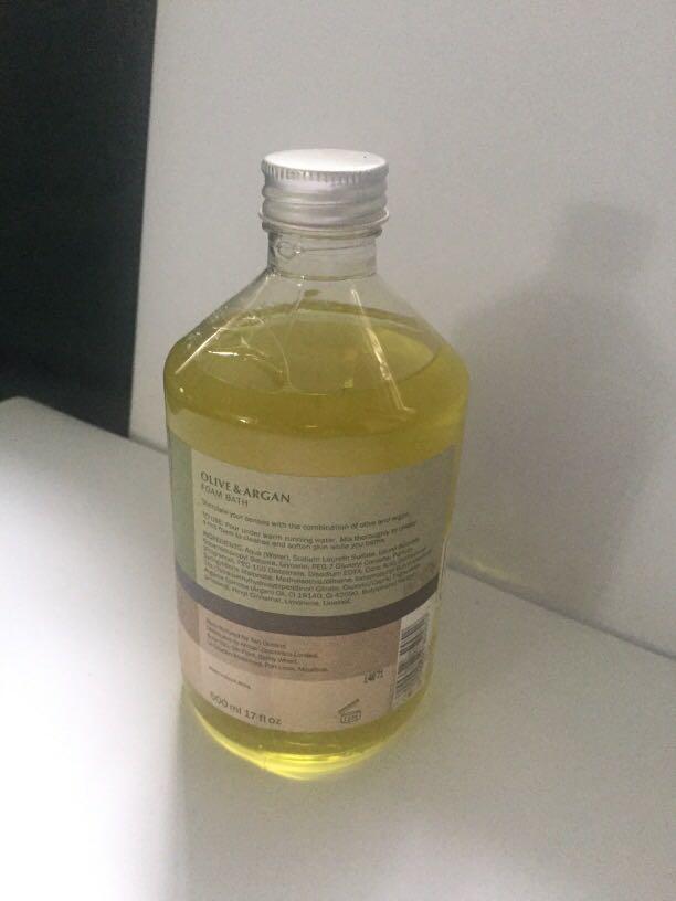 Bath liquid soap( olive extract & Argan oil (Category: Health Food, Drinks & Tonics) located in Pasay City. Submitted by redgiftshop (Listing ID 1009635710, Image 2). Description: foam bath, olive extract with argan and argan oil 500ml product code:CL.