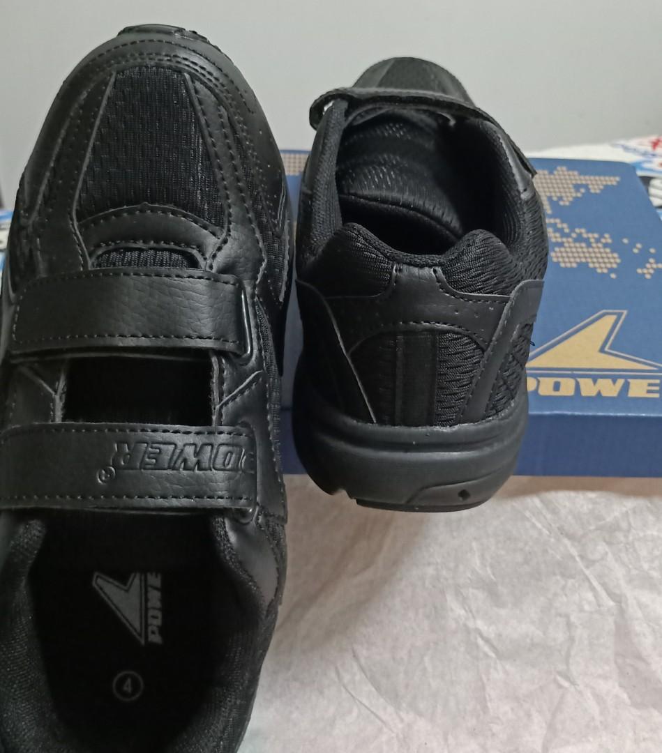 black shoes size 4