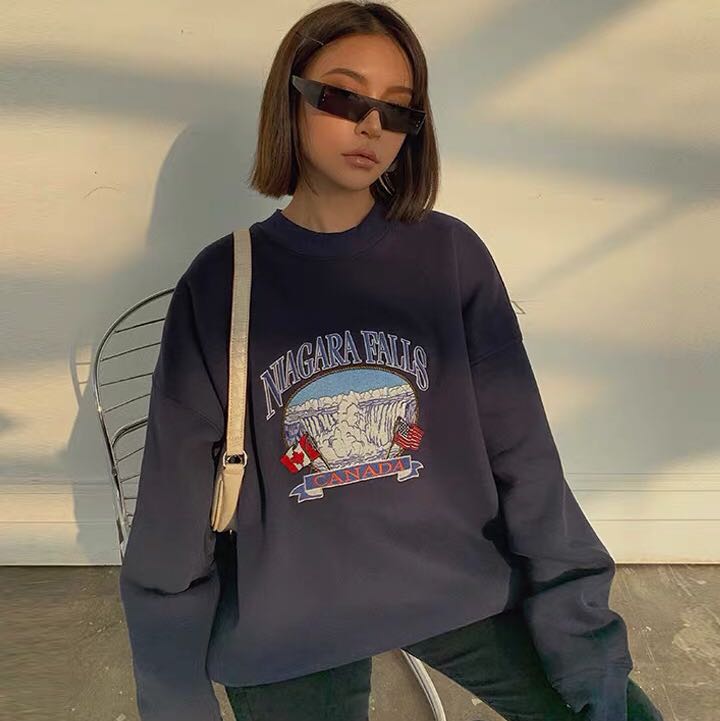 Brandy melville niagara falls sweatshirt