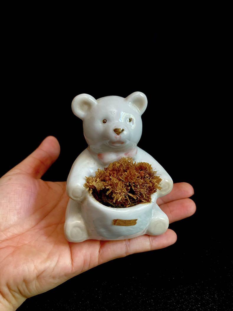 🔥Sale! Ceramic Bear with Basket Display (Category: Storage Boxes & Baskets) located in Paranaque City. Submitted by sfairyboutique (Listing ID 1009719783, Image 3). Description: Ceramic White Bear with Basket Display L2.8 x W3 x H3.5in 🧚‍♀️P250 sale P180.
