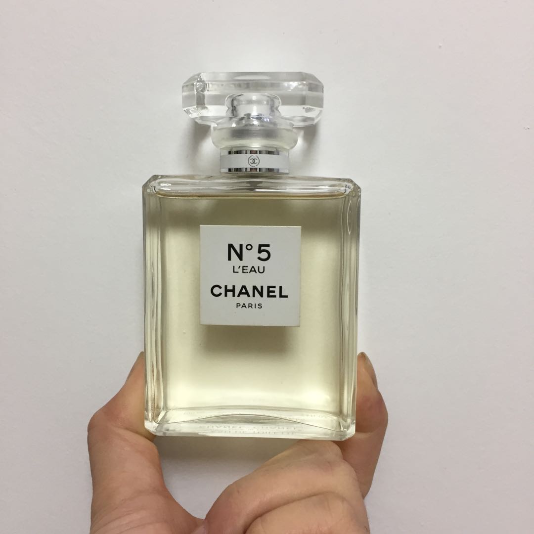 Chanel No.5 l'eau 香水100ml edt, 美容＆化妝品, 沐浴＆身體護理, 沐浴及身體護理 - 身體護理 - Carousell