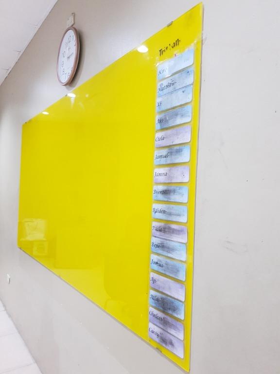 Colored Glass Board with Frame or Frame less Glass Calendar Board Cork