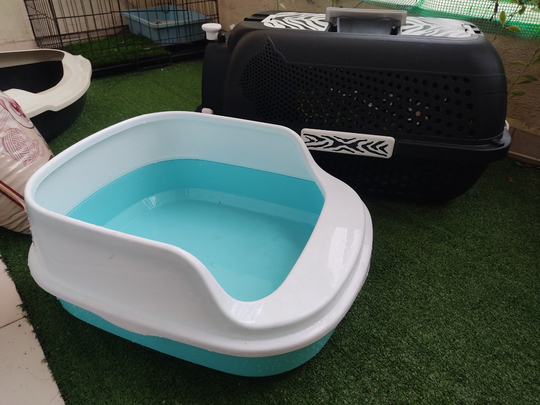 Cat carrier litter box combo top