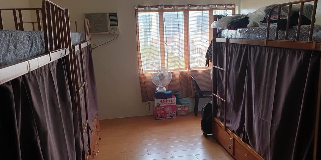 Female Bedspacer The Woodridge (Mckinley Taguig BGC), Property, Rentals, Apartments & Condos