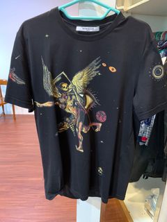 (Category: ) located in . Submitted by hypebeastsg1 (Listing ID 1009648398, Image 1). Description: .