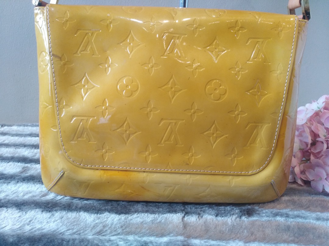 Guaranteed Authentic Louis Vuitton LV Thompson Street Shoulder Bag