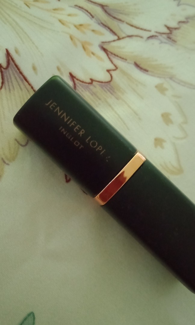 Jenifer Lopez nude, Beauty & Personal Care, Face, Makeup on Carousell