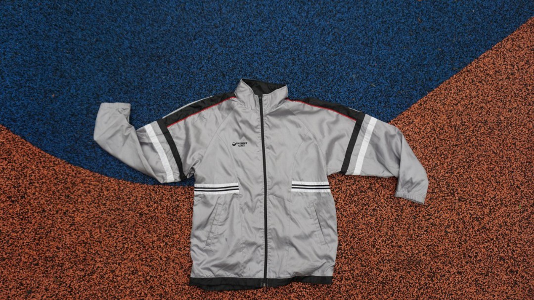 asics wind jacket