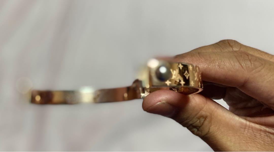 Louis Vuitton Nanogram Cuff Bracelet (SHF-23234)