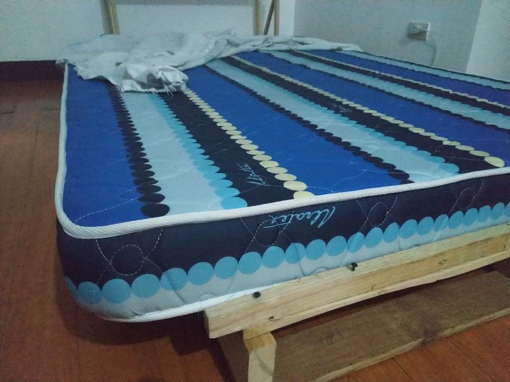 Mattress Uratex Nearly New 5 Inches Double Size Home Furniture Furniture Fixtures Beds Mattresses On Carousell